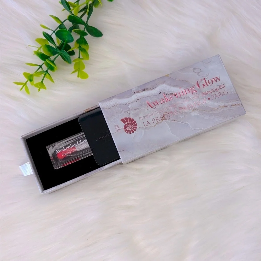 Awakening Glow Prestige Nourishing Frosty Clear Shiny Lip Oil